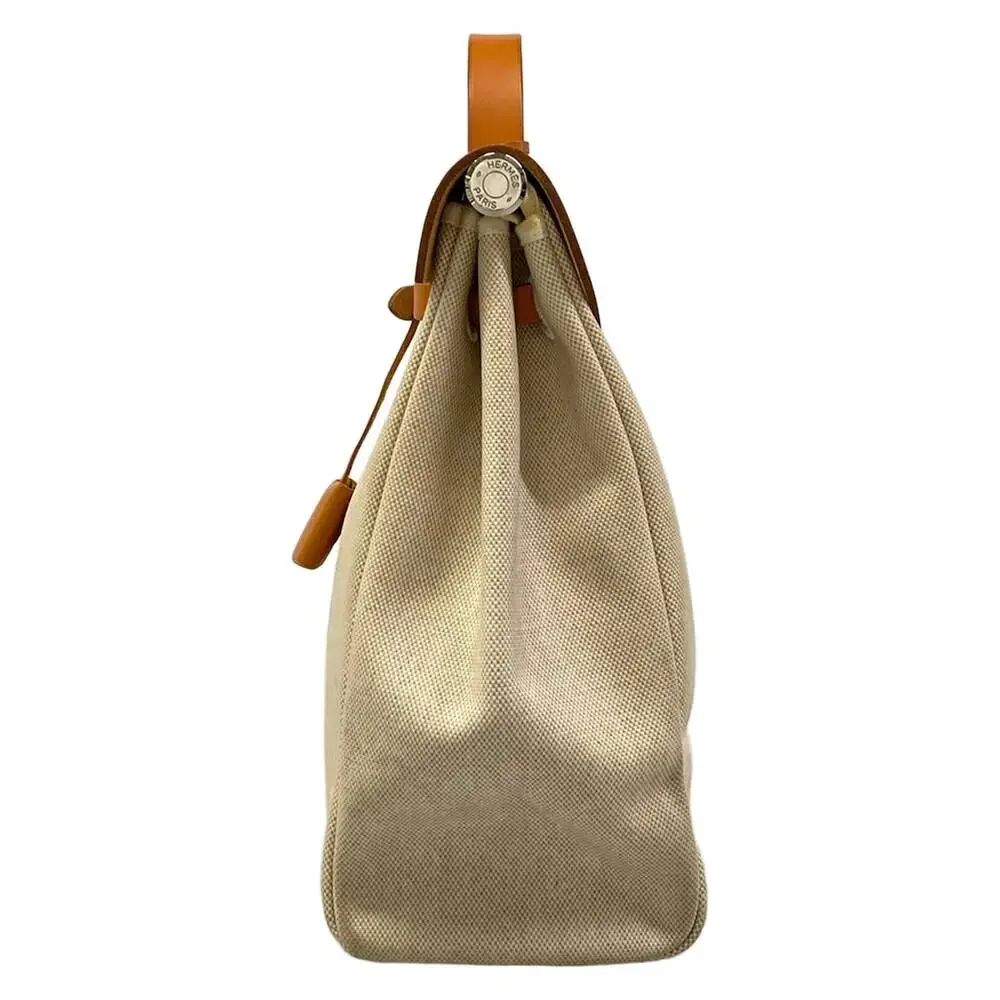 Hermès shoulder storage